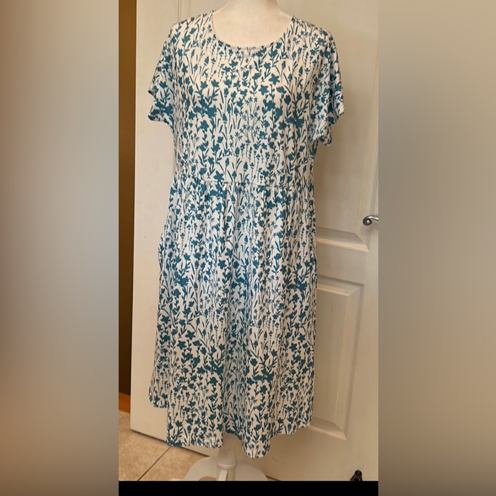 Pink Daisy Dress Size XL White/Aqua Flowers New With Tag